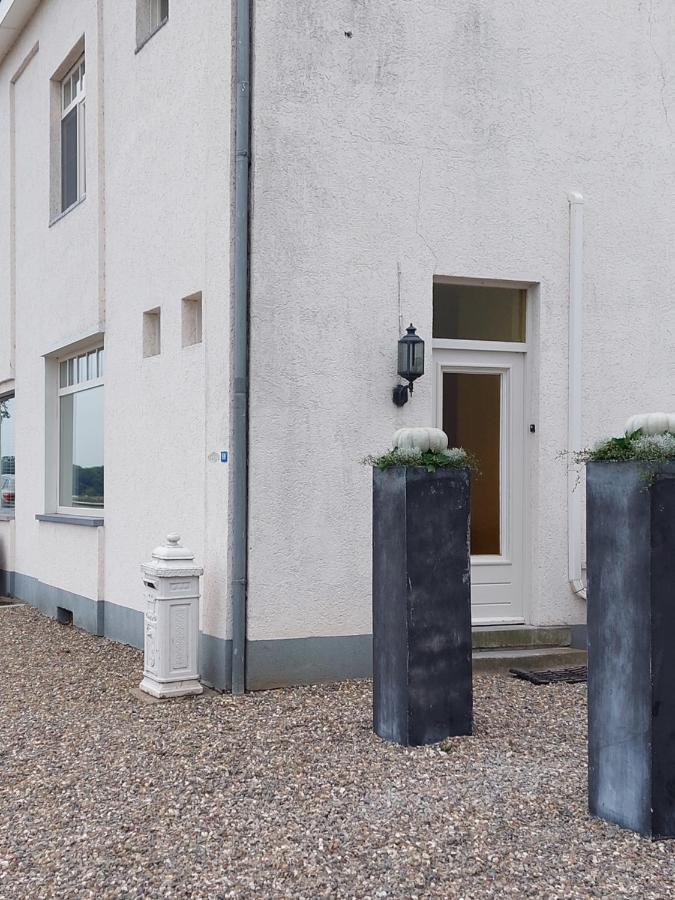 Villa Entre Deux Eaux à Lanaken Extérieur photo
